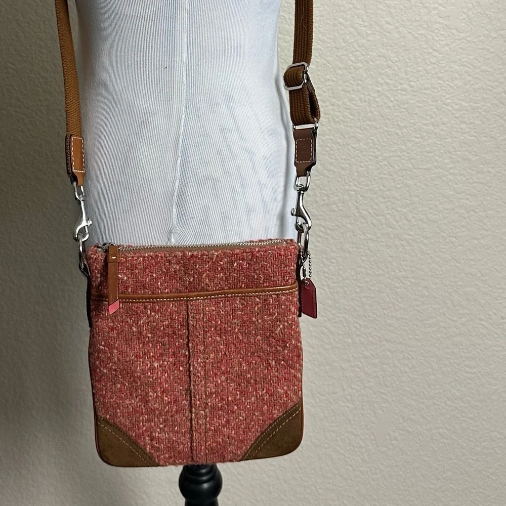 Coach Swing Pack Crossbody Bag Camel Rose Tweed Wool Handbag Hang‎ Tag